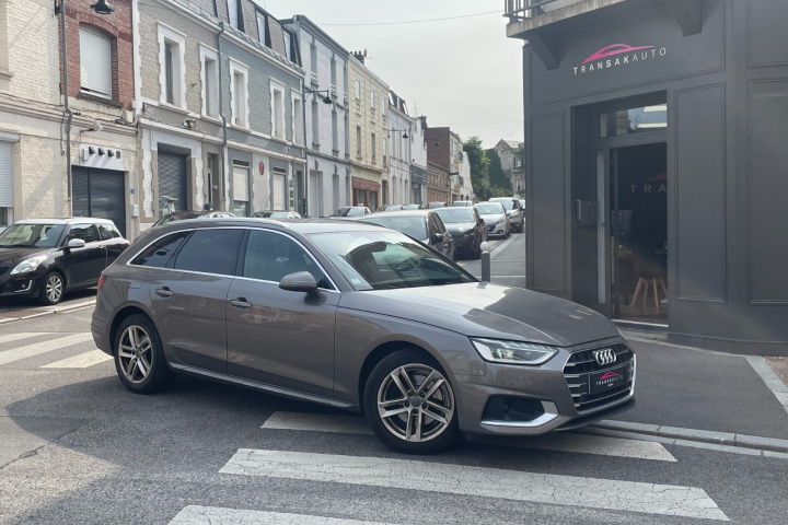 AUDI A4 AVANT