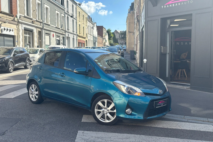 TOYOTA YARIS HYBRIDE