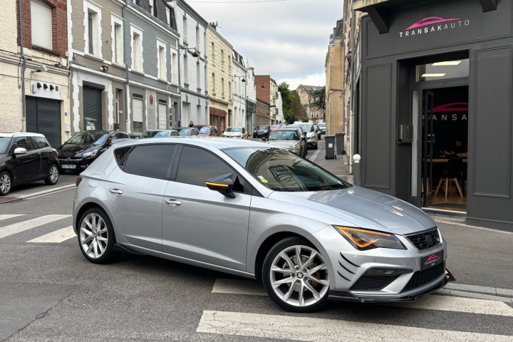 SEAT LEON