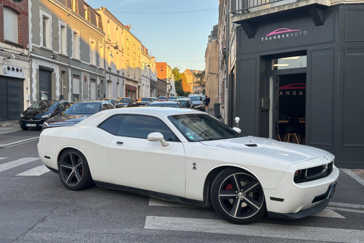 DODGE CHALLENGER