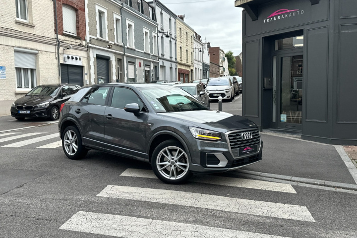 AUDI Q2