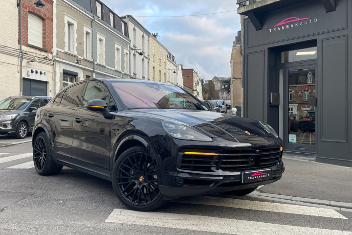 PORSCHE CAYENNE COUPE