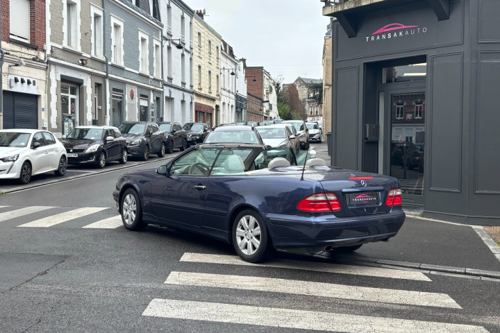 MERCEDES CLASSE CLK CABRIOLET C 208