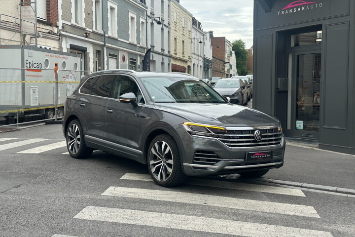VOLKSWAGEN TOUAREG