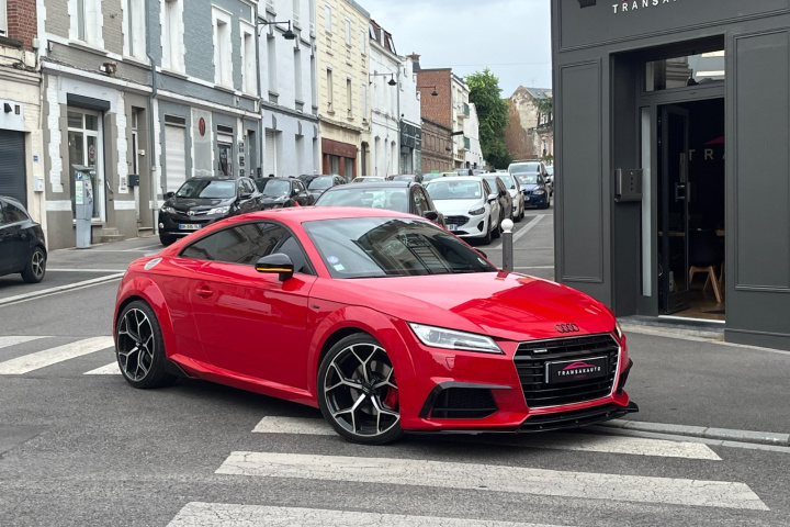 AUDI TT COUPE